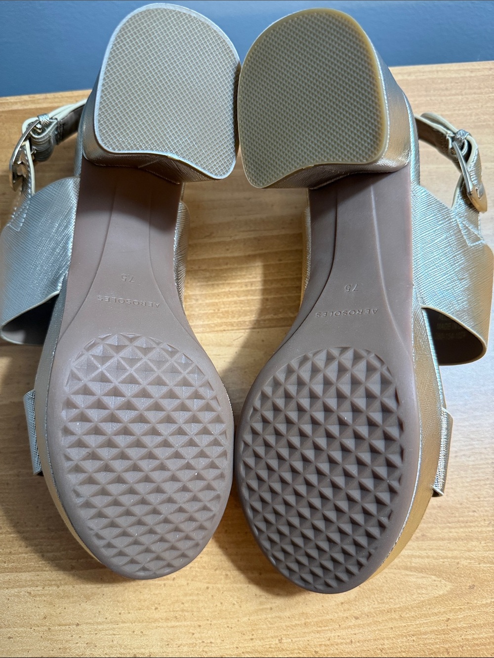 AEROSOLES Metallic Gold Platform Block Heel Sandals - Picture 4 of 6